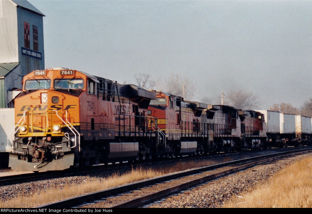 BNSF 7641 East